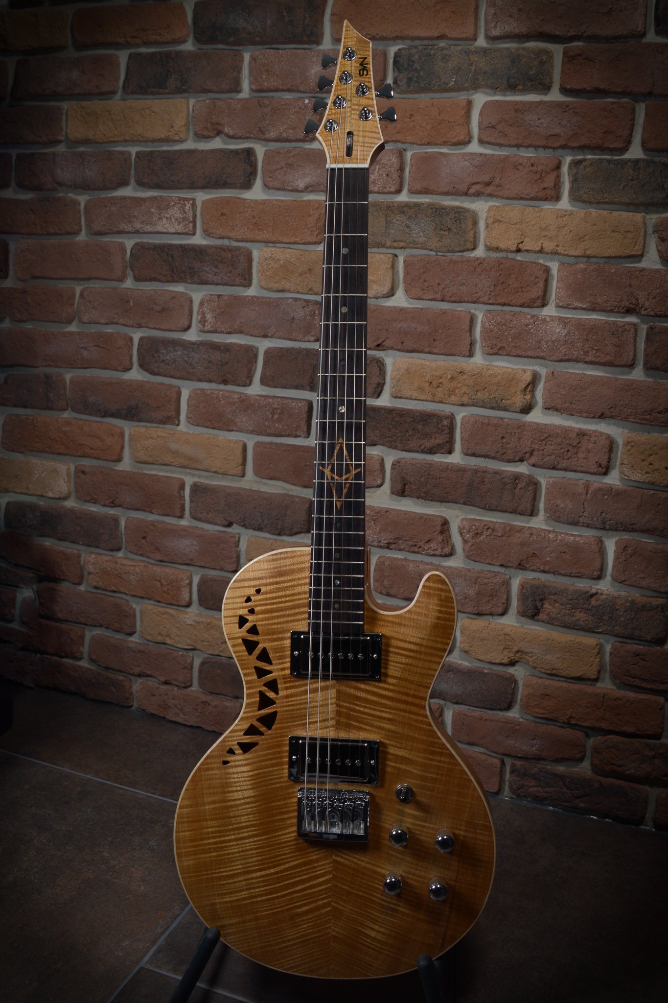 SVN Guitars - Nils Harms
